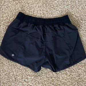 Lululemon tracker short 4.5 in inseam